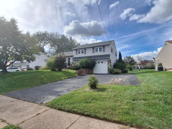 925 ROBERTS ROAD , WARMINSTER, PA 18974