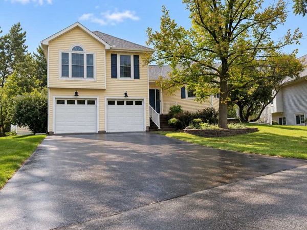 11239 49th Avenue N, Plymouth, MN 55442