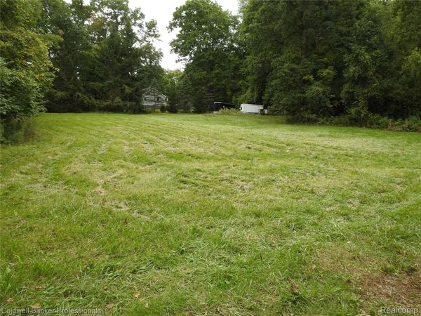 1988 S Elba Road, Elba Township, Mi 48446