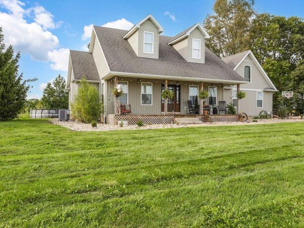 27415 Caldwell Road , Circleville, OH 43113