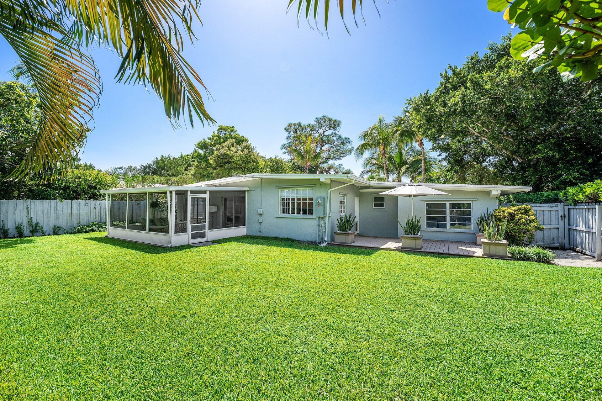 233 Lake Terrace, Delray Beach, FL 33444 Photo