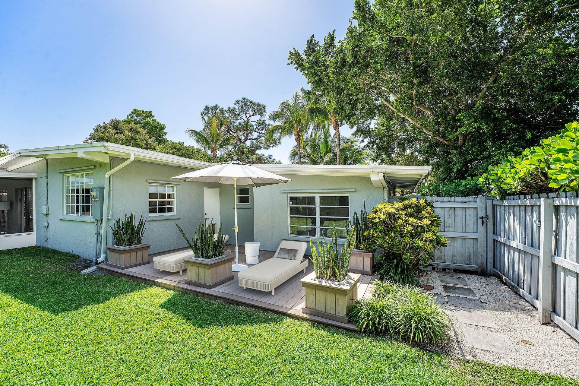 233 Lake Terrace, Delray Beach, FL 33444 Photo