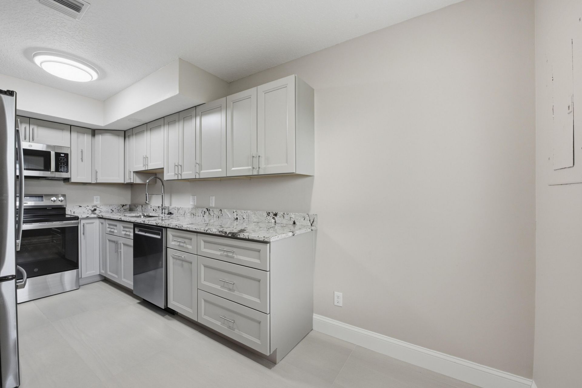 1031 Goldenrod Road, Wellington, FL 33414 Photo