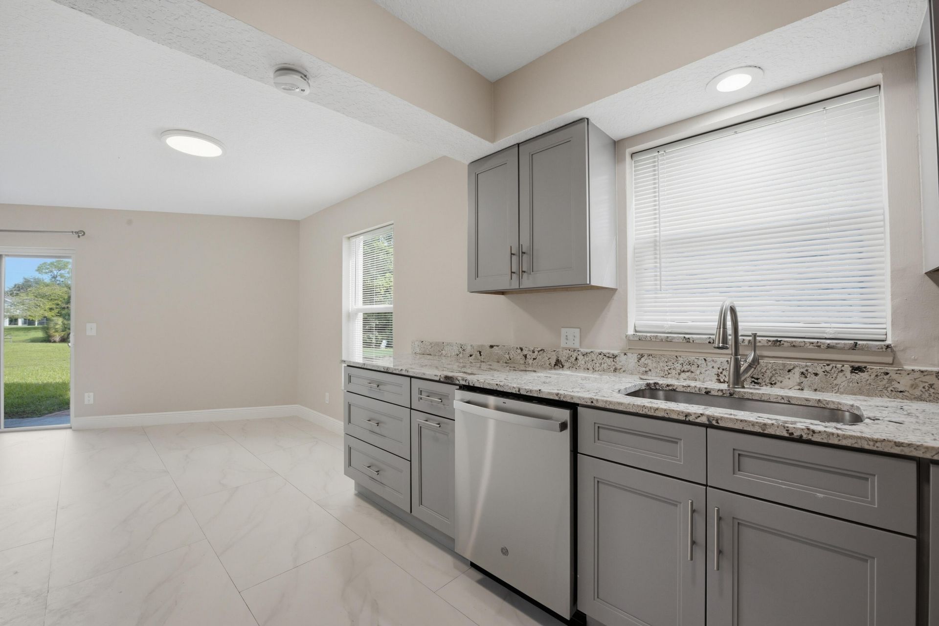 1033 Goldenrod Road, Wellington, FL 33414 Photo