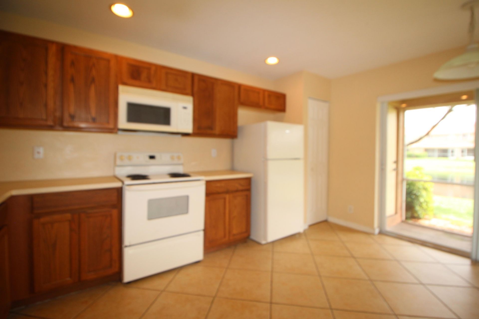 6602 Sandy Bank Terrace, Riviera Beach, FL 33407 Photo