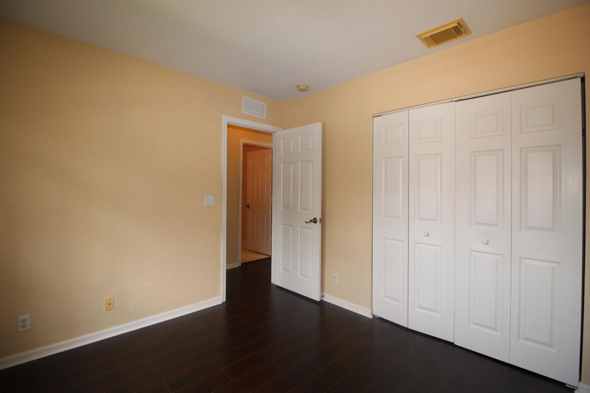 6602 Sandy Bank Terrace, Riviera Beach, FL 33407 Photo