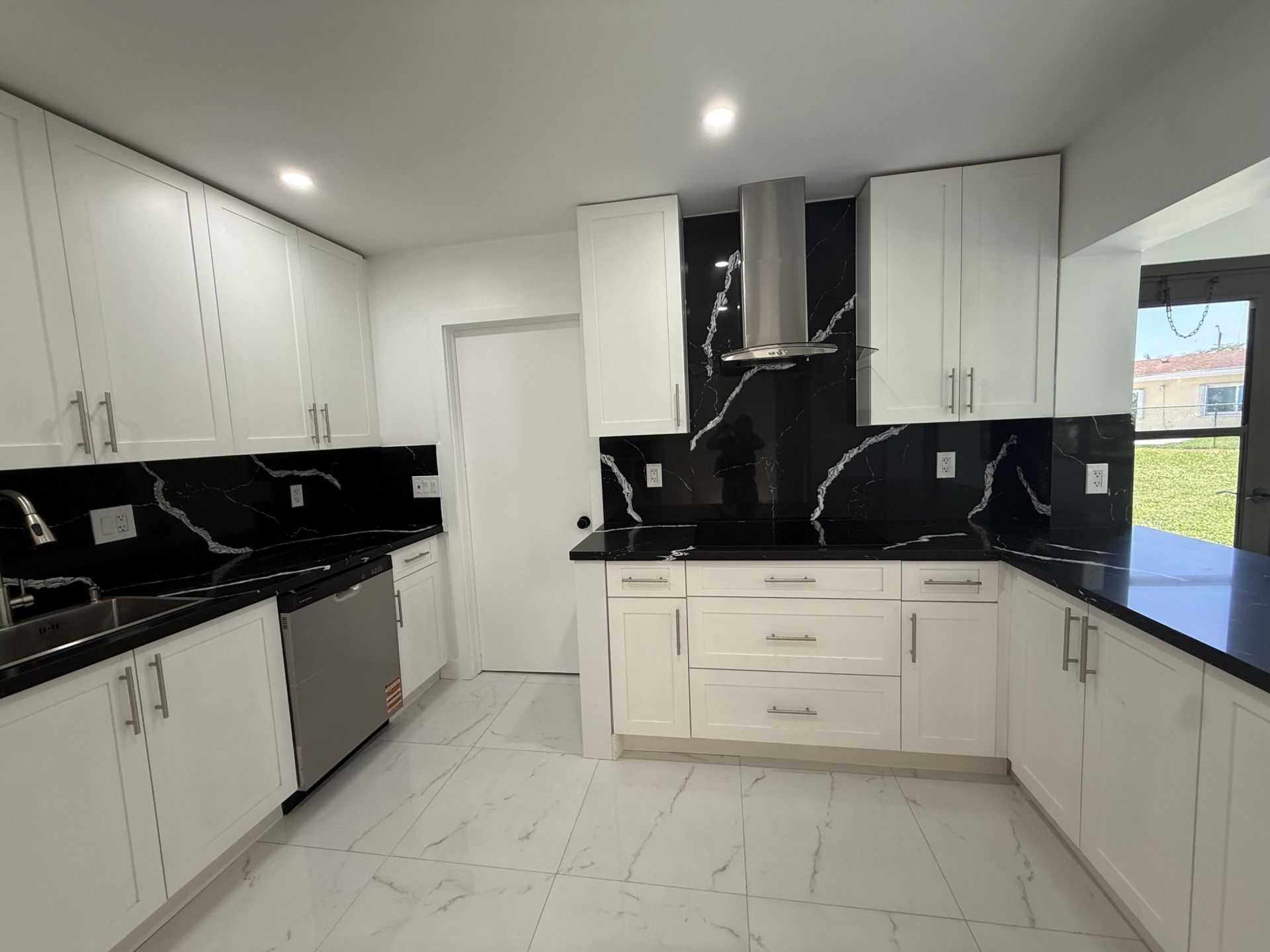 9405 NW 74th, Tamarac, FL 33321 Photo