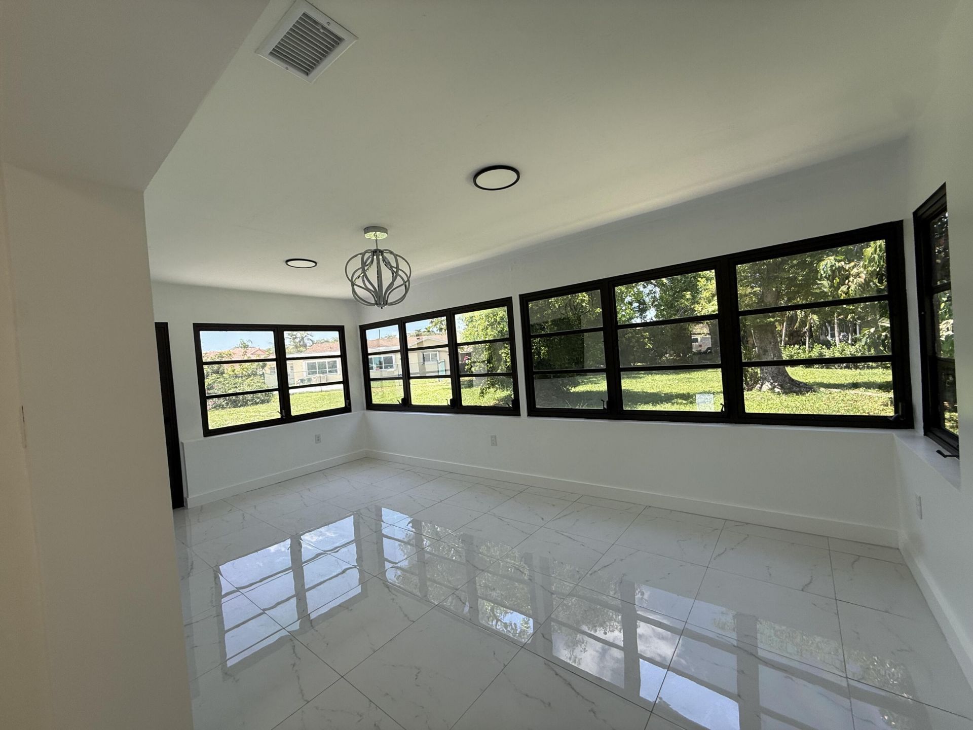 9405 NW 74th, Tamarac, FL 33321 Photo