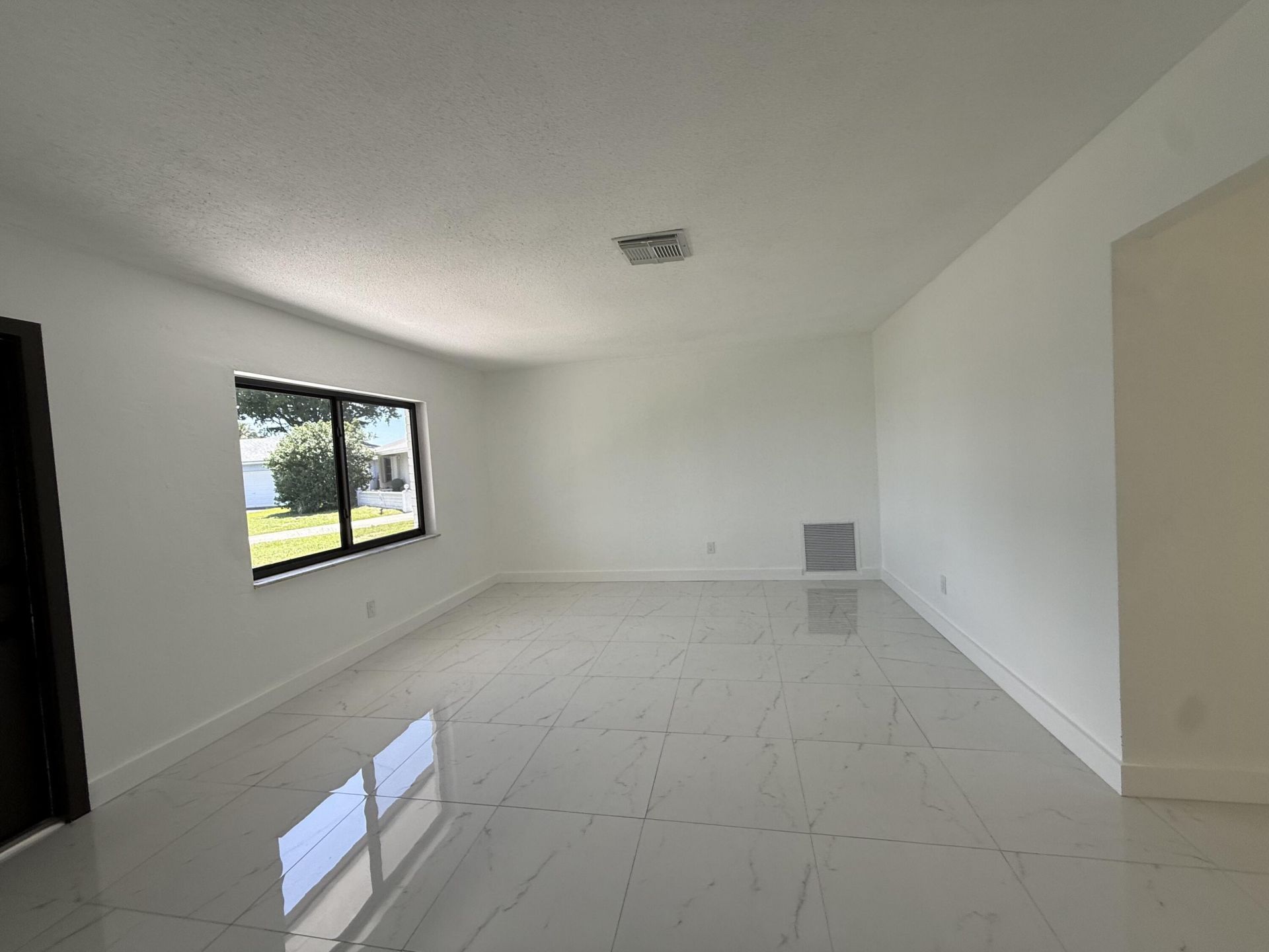 9405 NW 74th, Tamarac, FL 33321 Photo