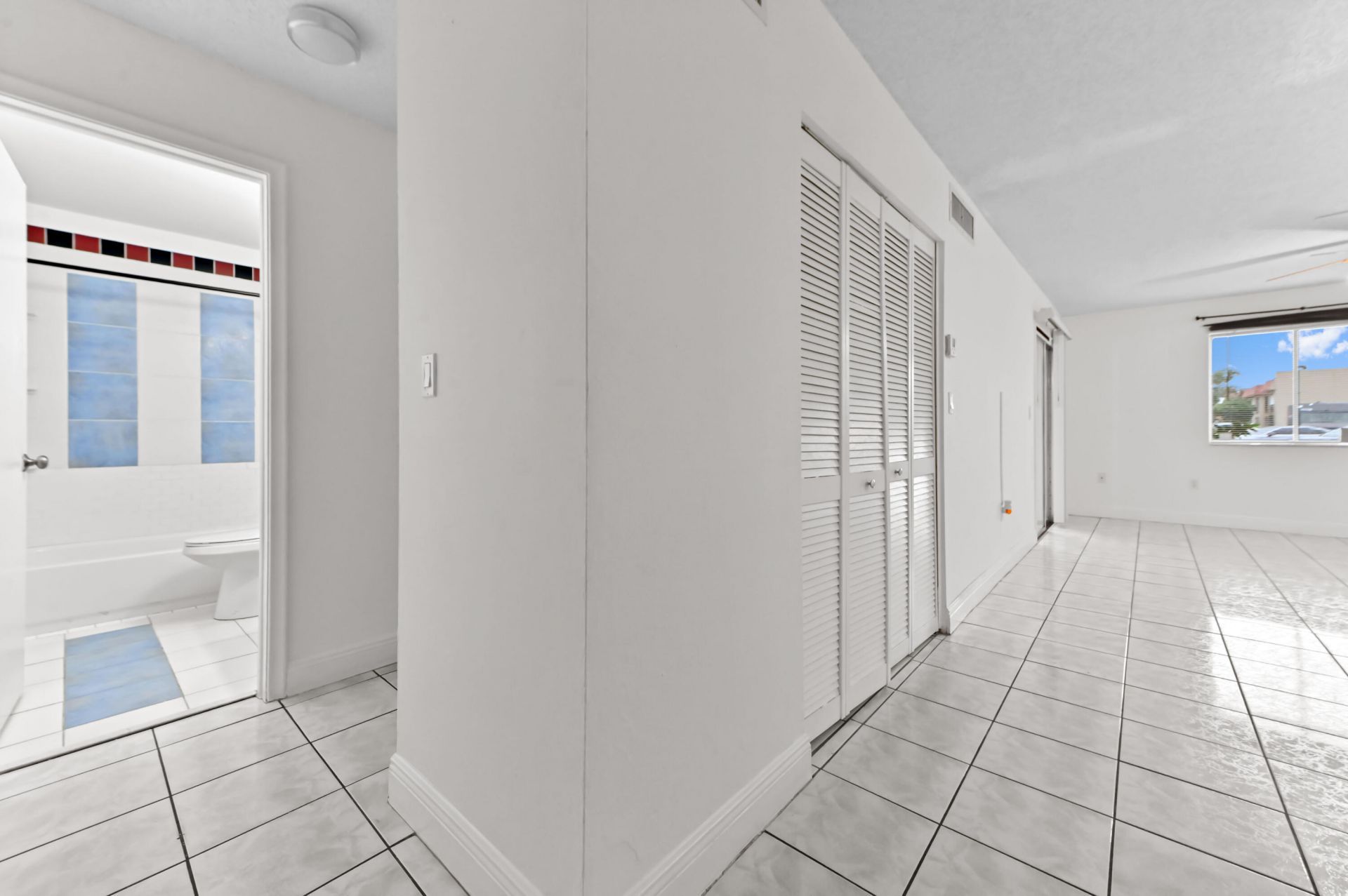 6034 Forest Hill Boulevard, Unit 107, West Palm Beach, FL 33415 Photo