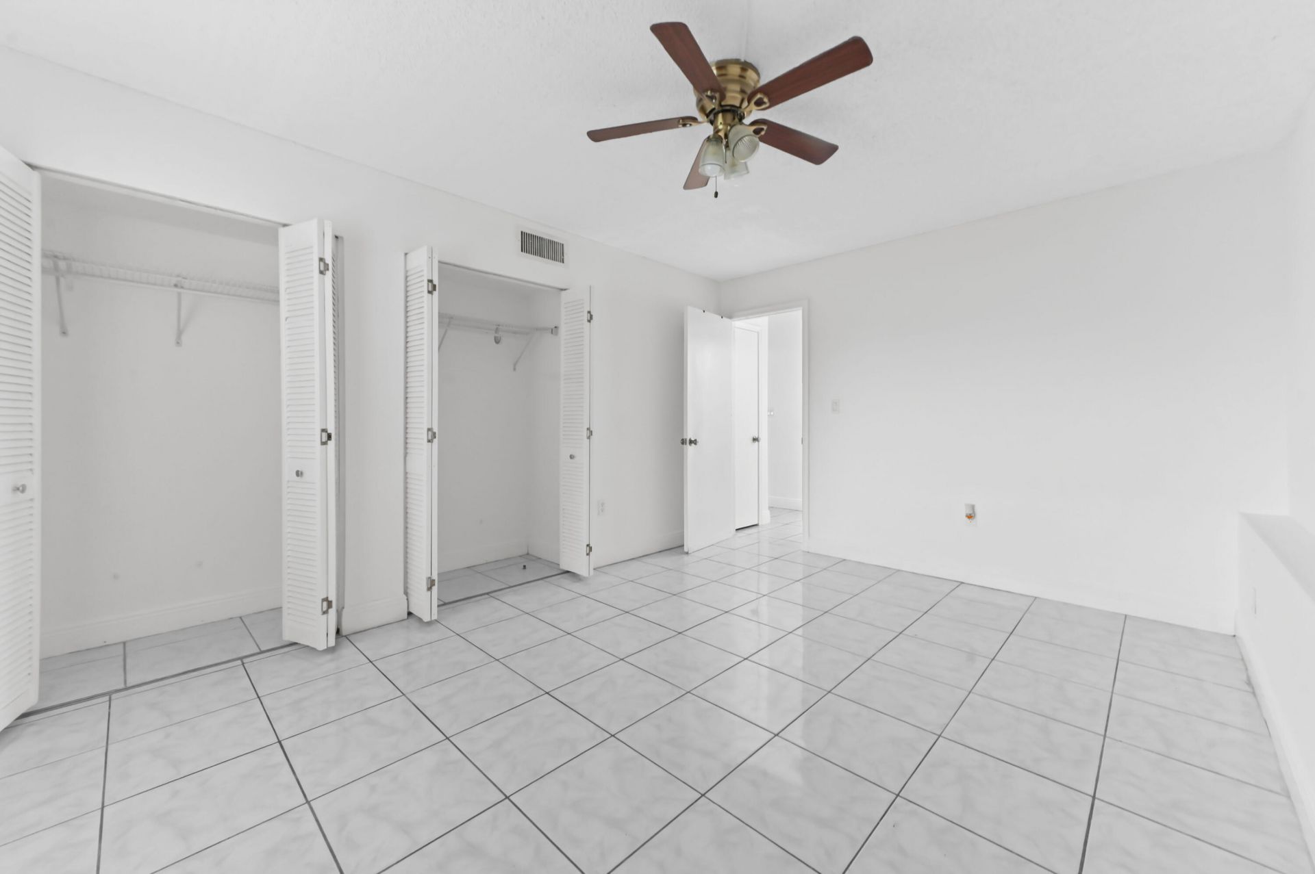 6034 Forest Hill Boulevard, Unit 107, West Palm Beach, FL 33415 Photo