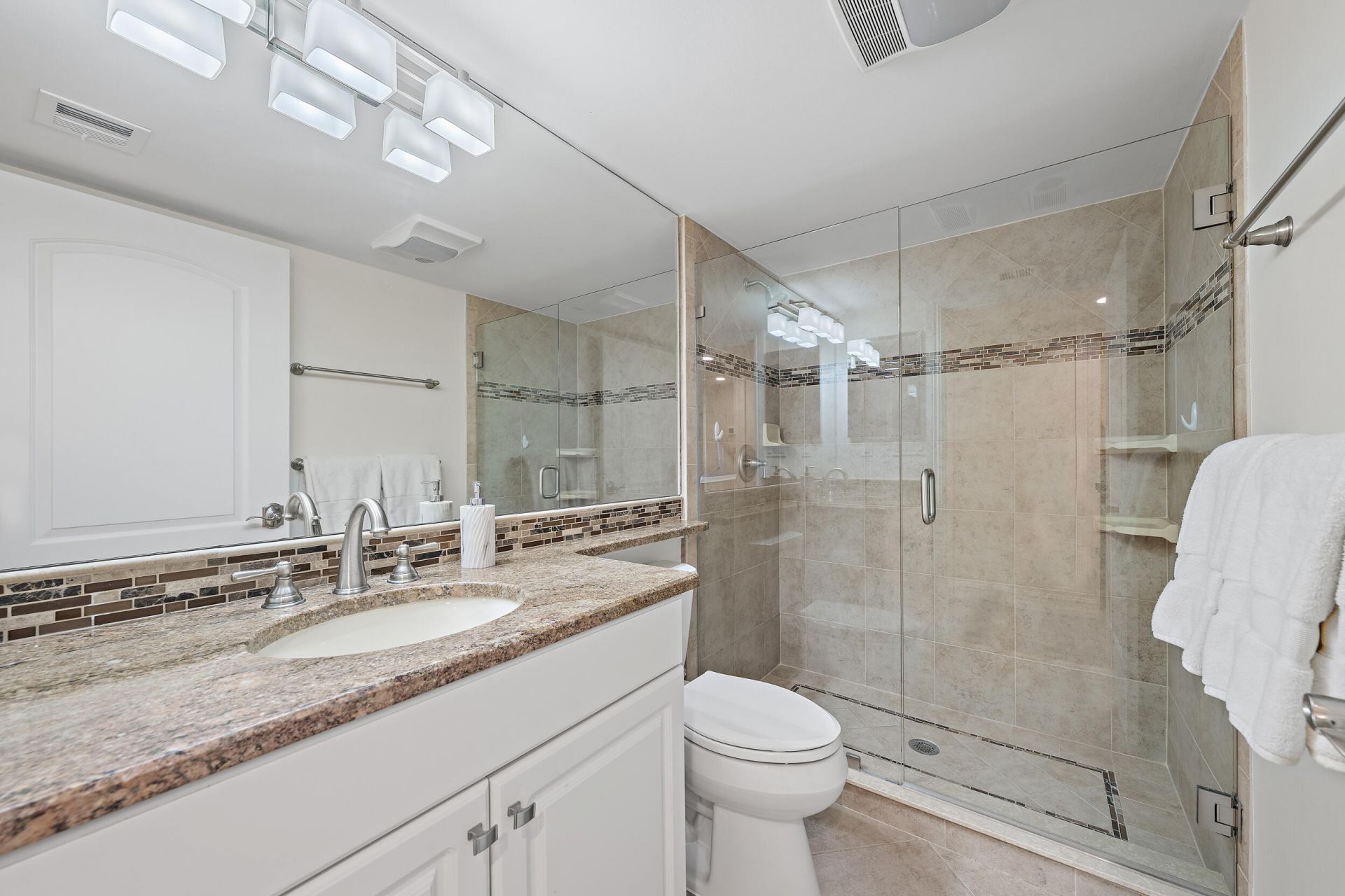 513 Oak Harbour Drive, Juno Beach, FL 33408 Photo