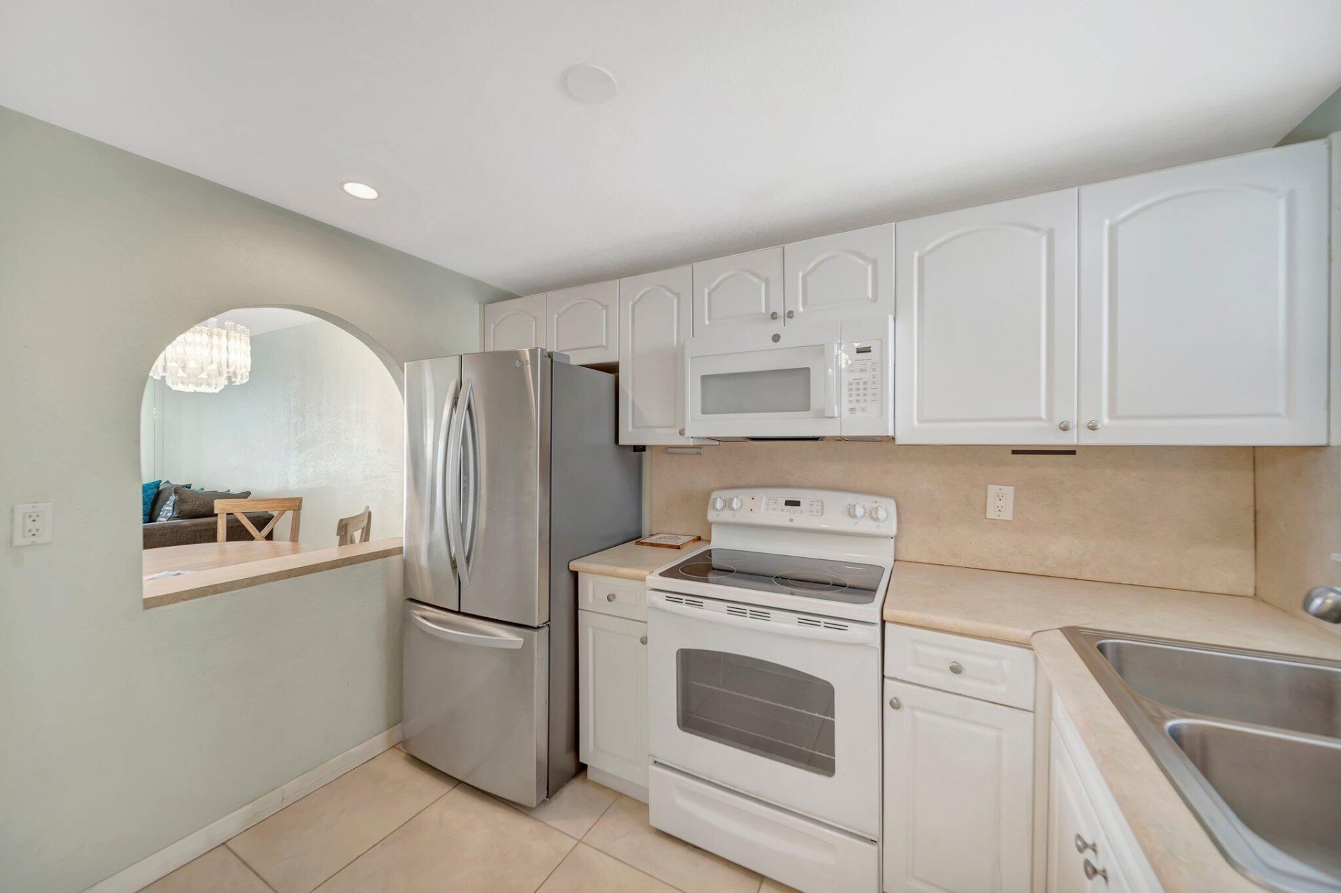 2700 Sunrise Lakes Drive W, Unit 201, Sunrise, FL 33322 Photo