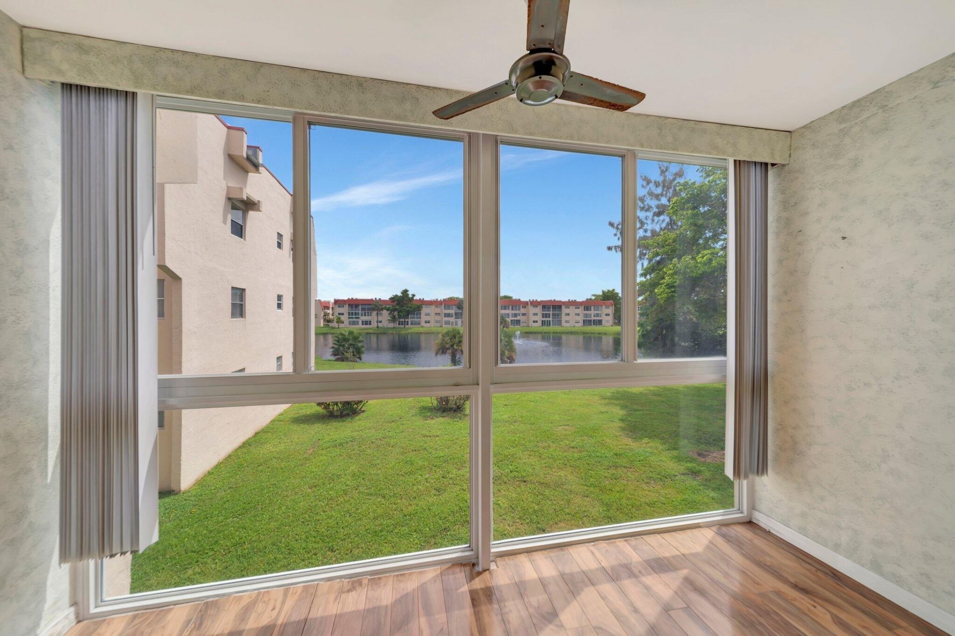 2700 Sunrise Lakes Drive W, Unit 201, Sunrise, FL 33322 Photo