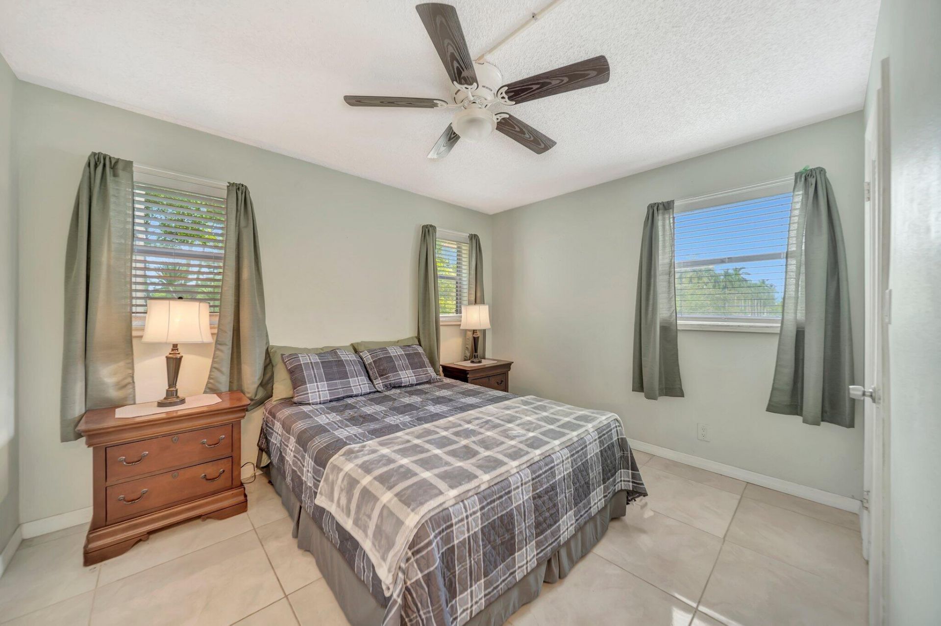 2700 Sunrise Lakes Drive W, Unit 201, Sunrise, FL 33322 Photo