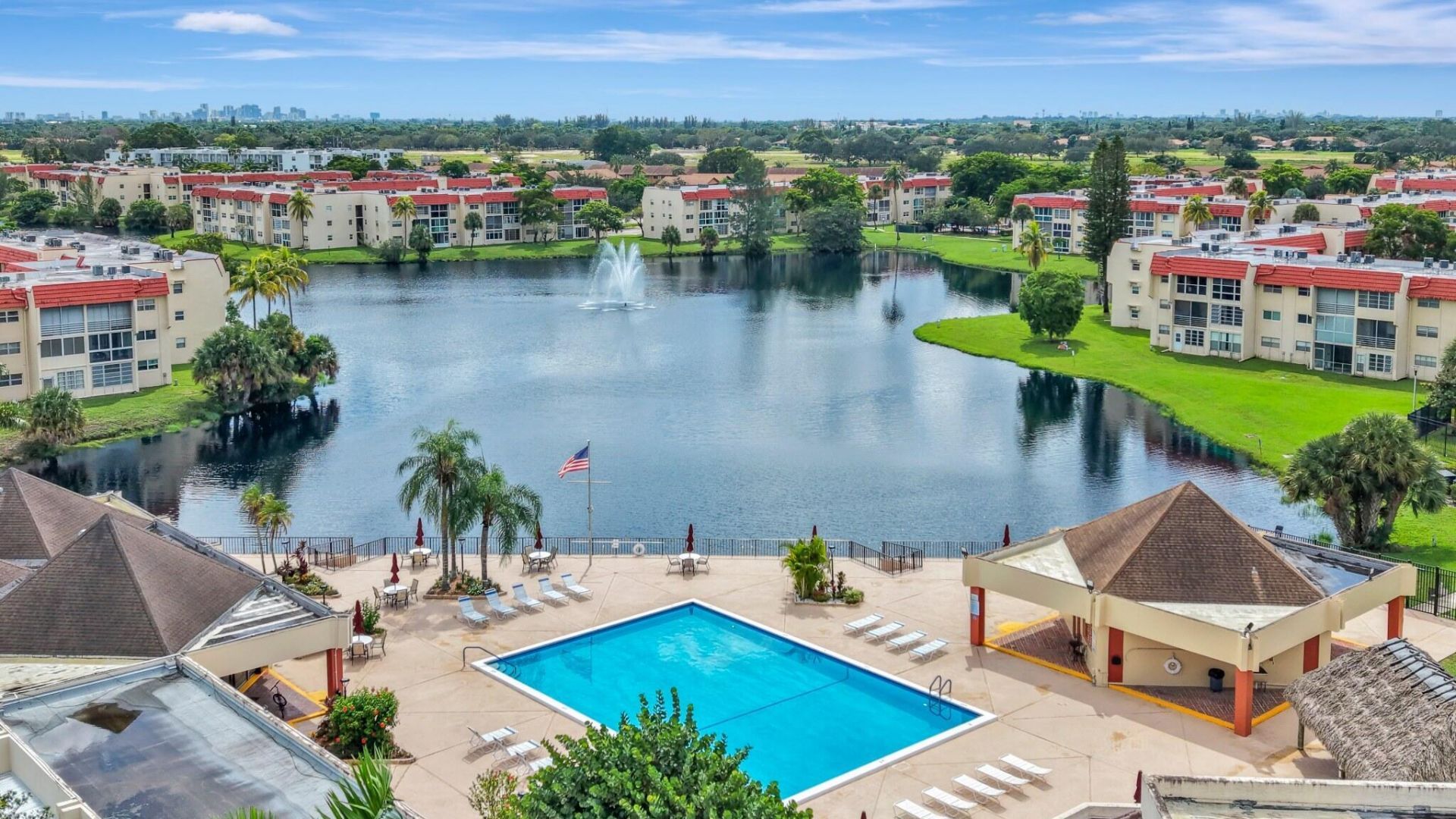 2700 Sunrise Lakes Drive W, Unit 201, Sunrise, FL 33322 Photo