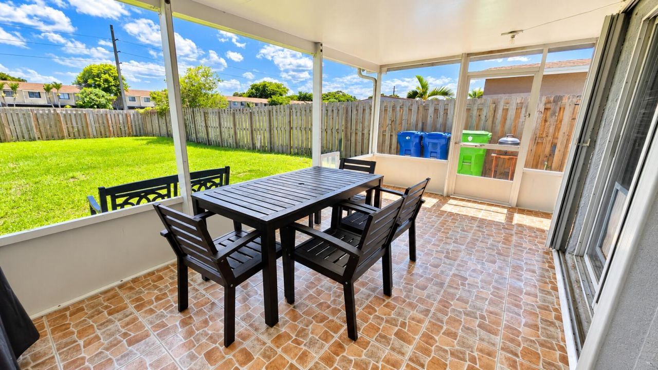3740 NW 113th Avenue, Sunrise, FL 33323 Photo
