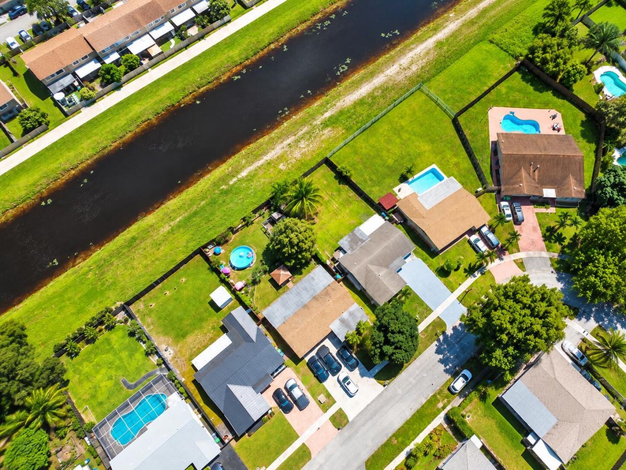 3740 NW 113th Avenue, Sunrise, FL 33323 Photo