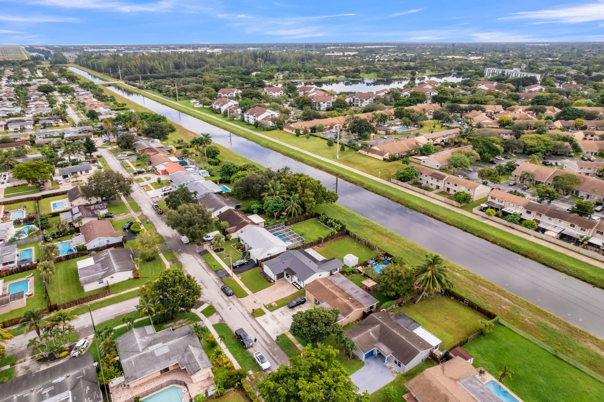 3740 NW 113th Avenue, Sunrise, FL 33323 Photo