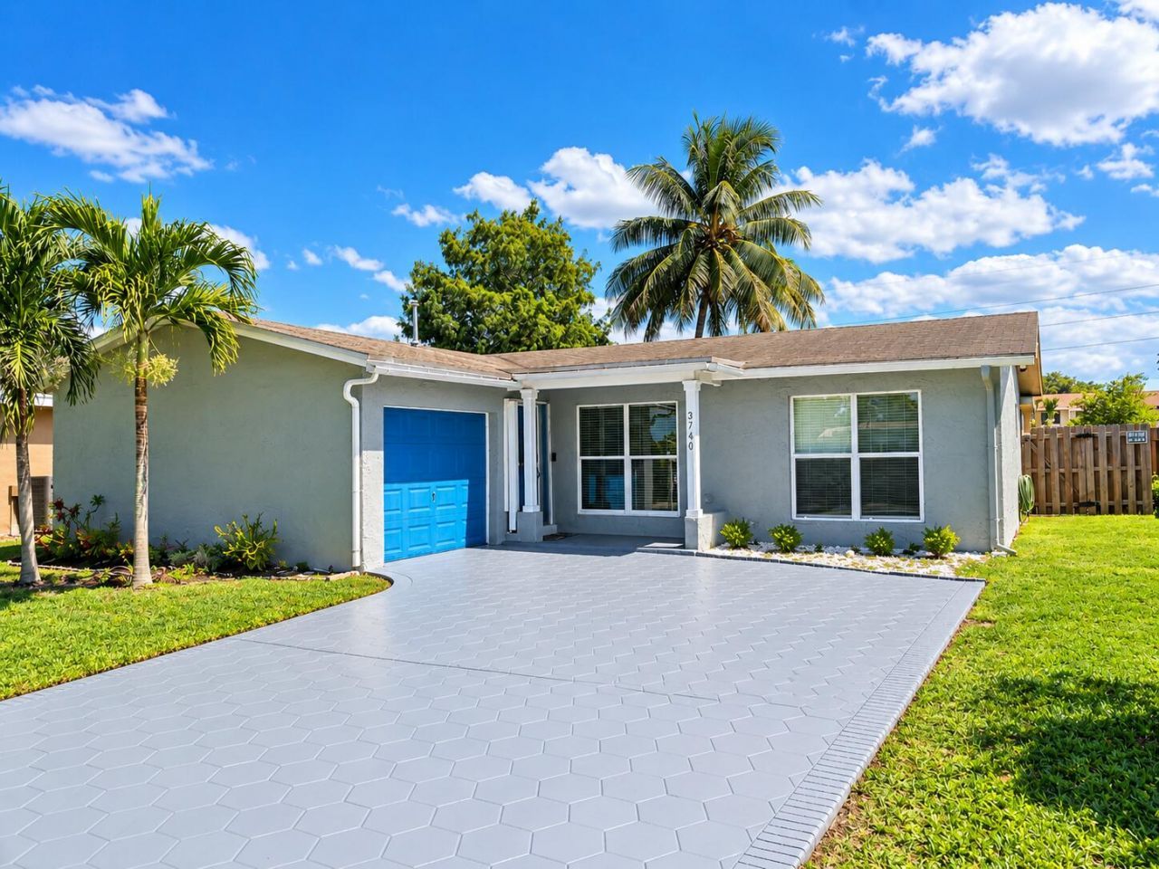 3740 NW 113th Avenue, Sunrise, FL 33323 Photo