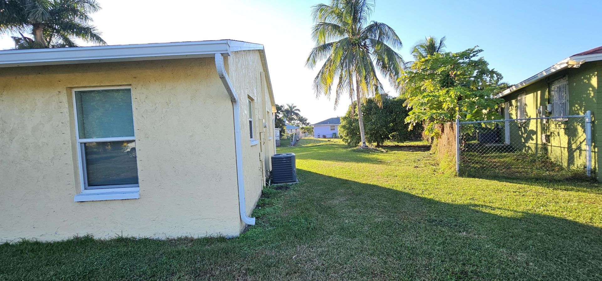 323 Seminole Court, Pahokee, FL 33476 Photo