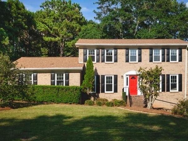 2196 Lunceford Lane SW, Lilburn, GA 30047