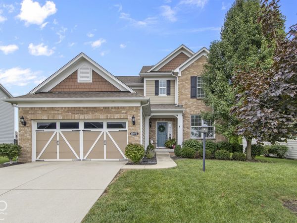 15975 Viking Meadows Drive , Westfield, IN 46074