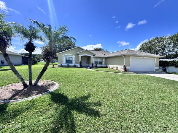 67 Spinnaker Circle, South Daytona, FL 32119