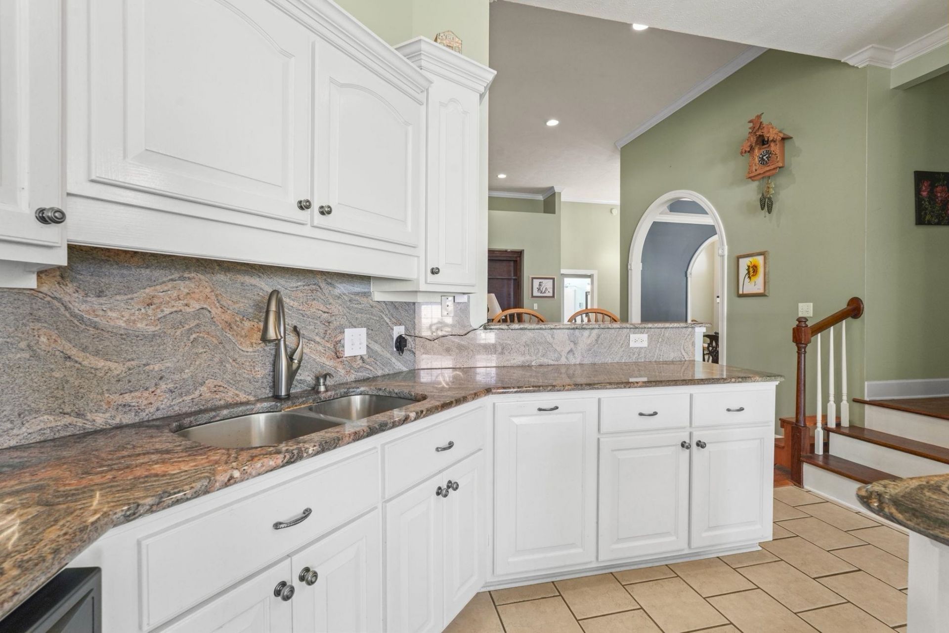 3712 Faith Dr. Photo 7