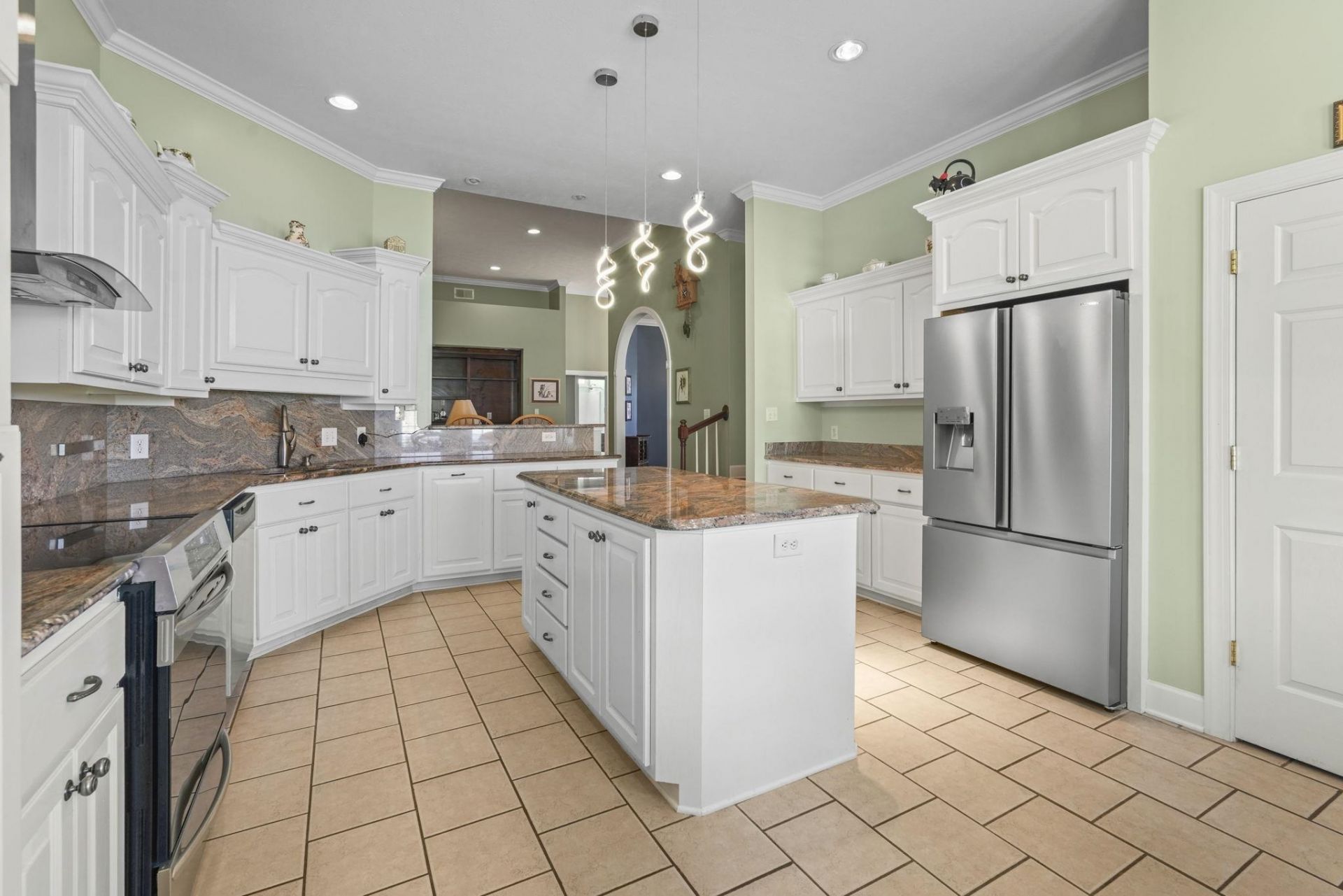 3712 Faith Dr. Photo 8