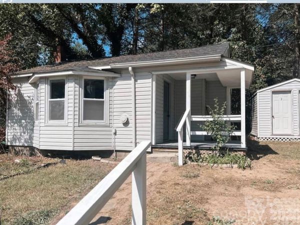 104 Malvern Drive , Hendersonville, NC 28739