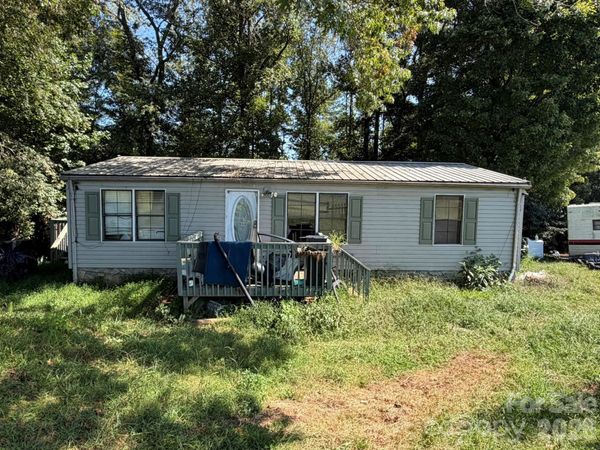 5430 Sheriffs Road , Lenoir, NC 28645