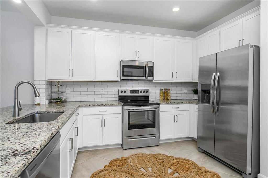 14033 Pine Lodge Ln, Fort Myers, FL 33913 Photo