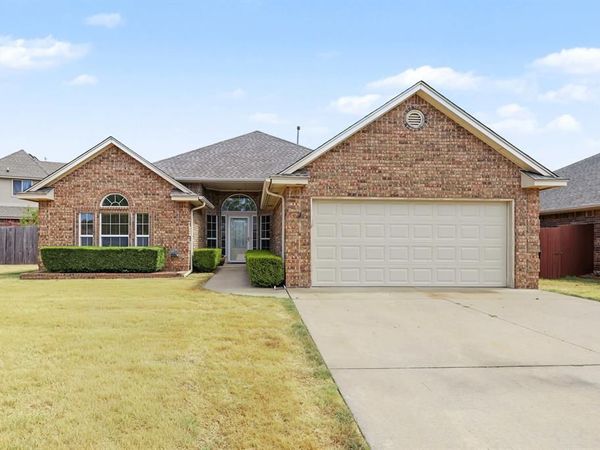 906 Renita Street, Moore, OK 73160