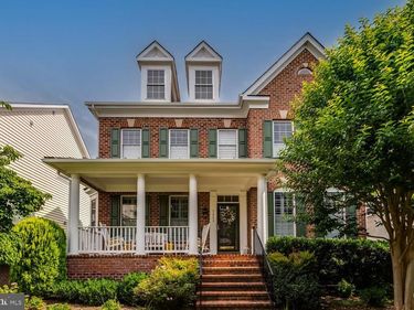 7853 RAILROAD STREET, DUNN LORING, VA 22027