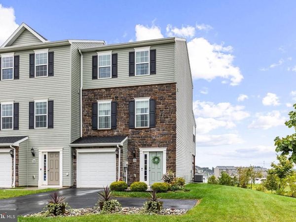 23 HOLSTEIN DRIVE, HANOVER, PA 17331