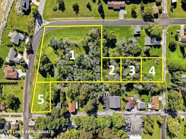 5Lts LAKESHORE ROAD, Cleveland, WI 53015