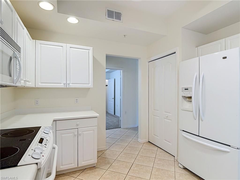 3545 Laurel Greens Ln N, Unit 103, Naples, FL 34119 Photo