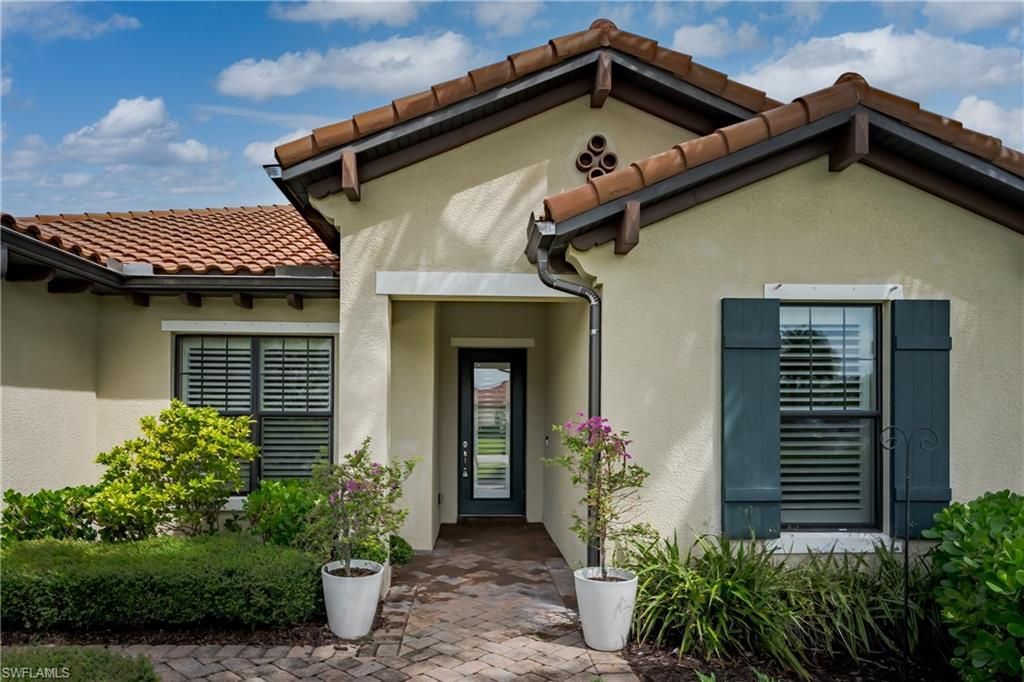 4664 Abaca Cir, Naples, FL 34119 Photo