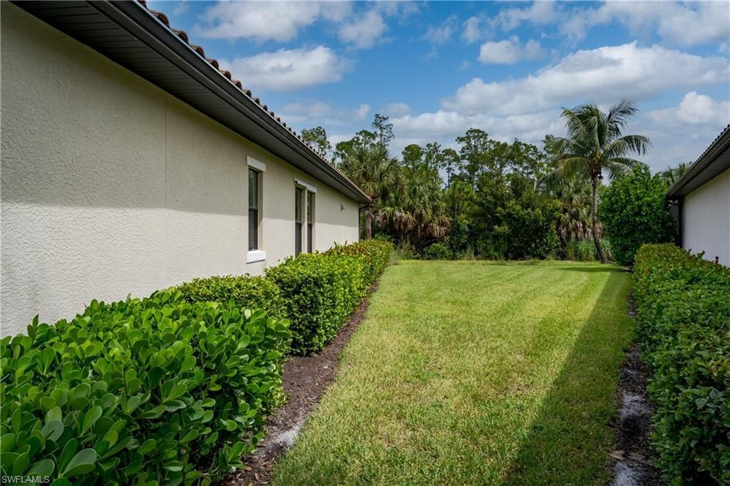 4664 Abaca Cir, Naples, FL 34119 Photo