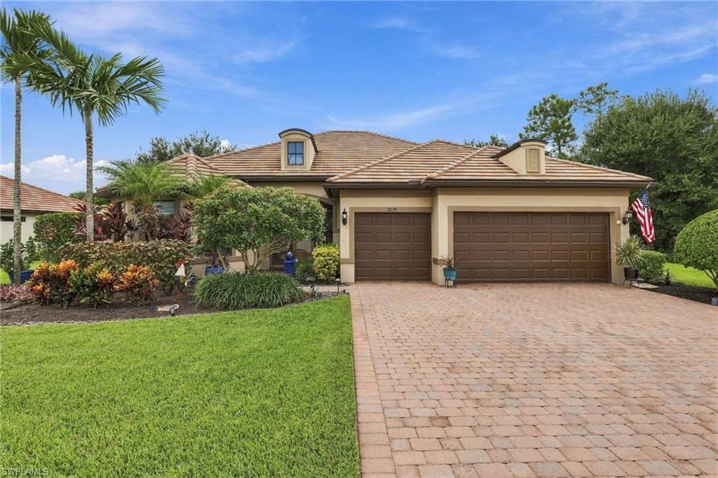 7230 Live Oak Dr, Naples, FL 34114 Photo