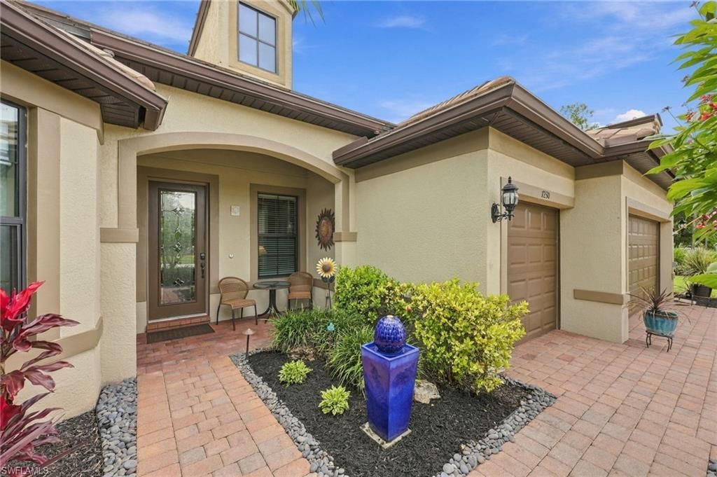 7230 Live Oak Dr, Naples, FL 34114 Photo