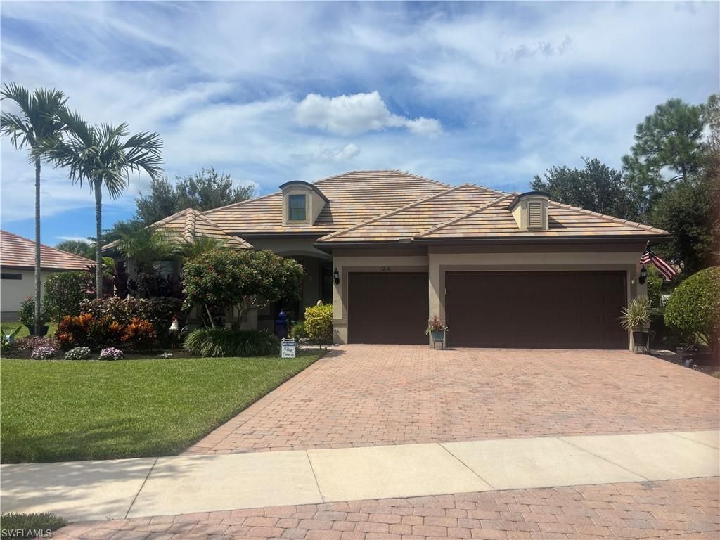 7230 Live Oak Dr, Naples, FL 34114 Photo