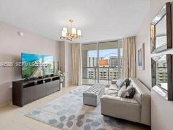 6799 Collins Ave, Unit 606, Miami Beach, FL 33141