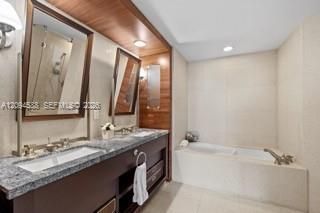6799 Collins Ave, Unit 606, Miami Beach, FL 33141 Photo