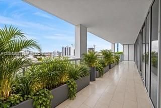 6799 Collins Ave, Unit 606, Miami Beach, FL 33141 Photo