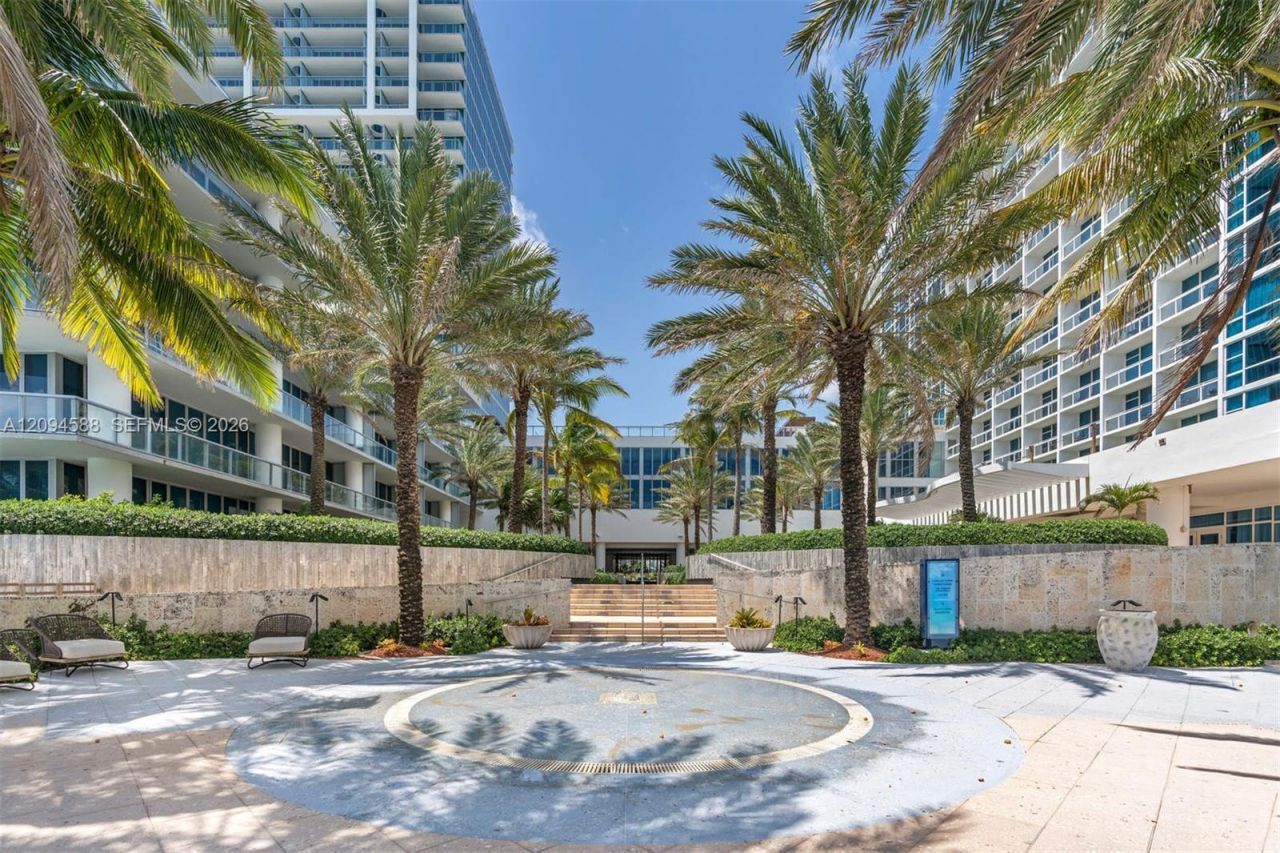 6799 Collins Ave, Unit 606, Miami Beach, FL 33141 Photo
