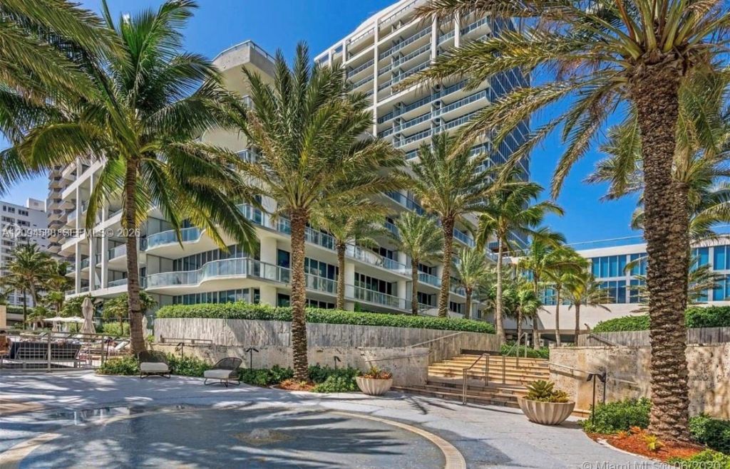 6799 Collins Ave, Unit 606, Miami Beach, FL 33141 Photo