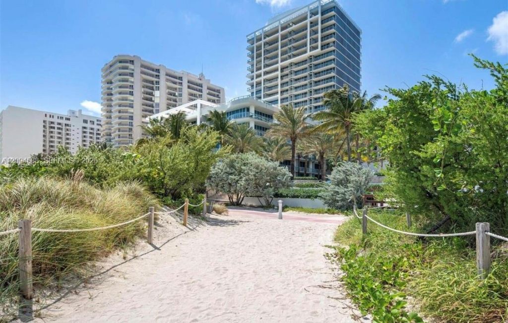6799 Collins Ave, Unit 606, Miami Beach, FL 33141 Photo