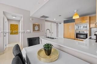 6799 Collins Ave, Unit 606, Miami Beach, FL 33141 Photo